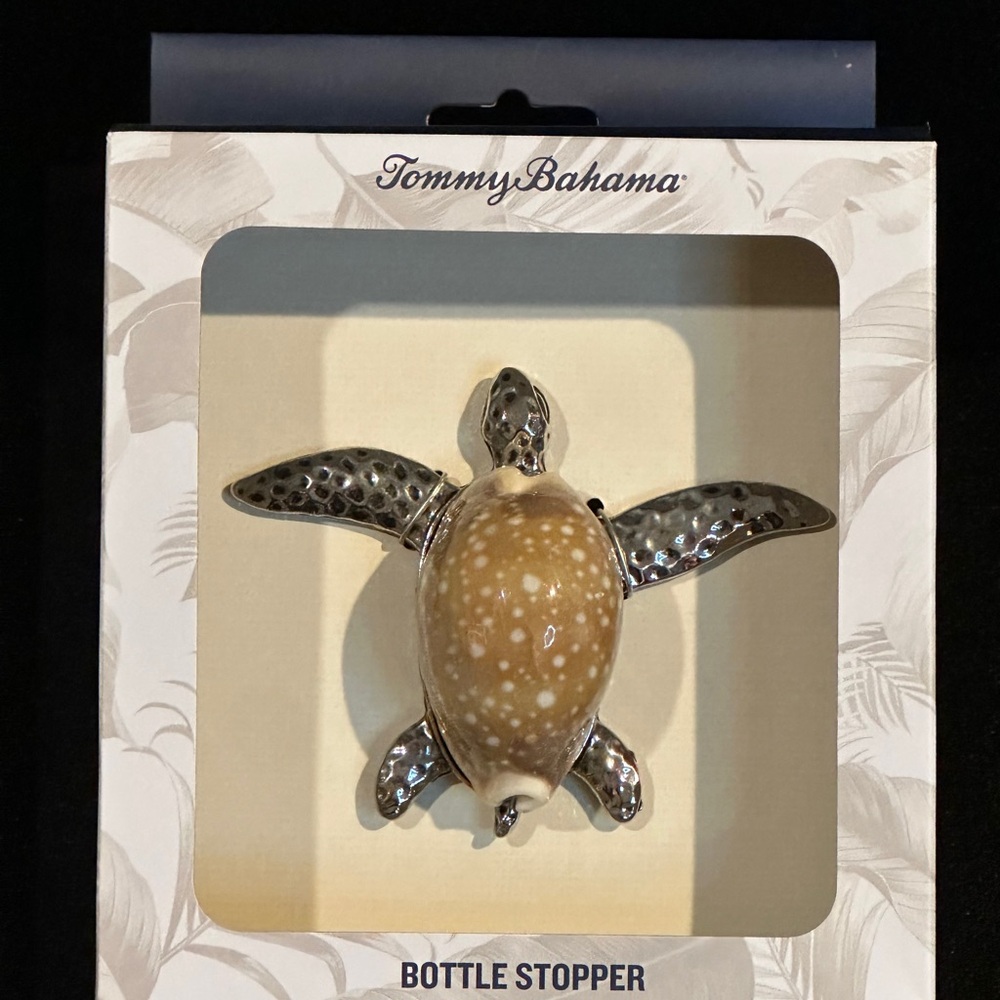 Tommy Bahama Tan and Silver Turtle Bottle Stopper